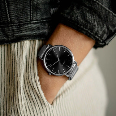 Reloj unisex plateado 40mm con esfera negra efecto sunray minimalista | Alex | Colección SLIM | Ábaco