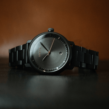 Reloj hombre 42mm negro minimalista con caja de acero inoxidable | Madero | Colección Tango | Ábaco
