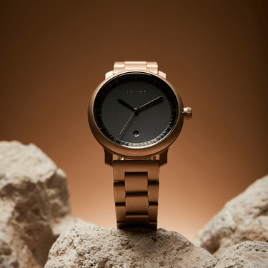Reloj hombre 42mm cobre con dial negro y caja de acero inoxidable | Tortoni | Colección Tango | Ábaco