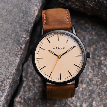 Reloj hombre 42mm Tesla con correa de cuero marrón cálido | Combox Ábaco