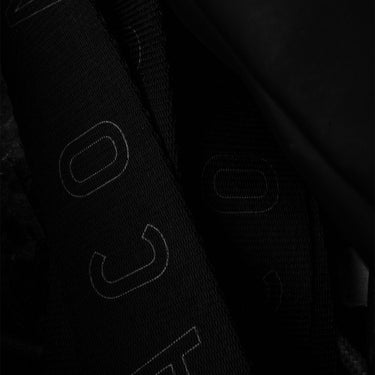 Case Trash morral urbano Ábaco detalle cierres